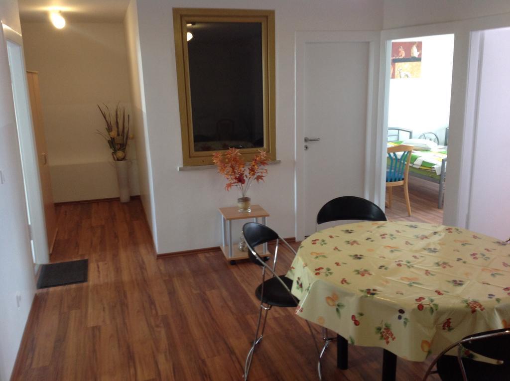 Pension Lindengarten Нюрнберг Екстериор снимка