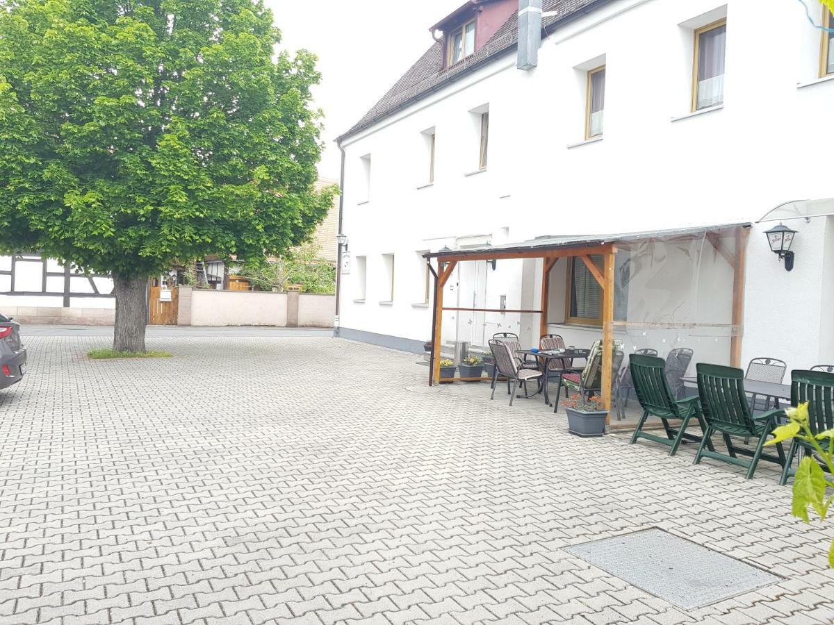 Pension Lindengarten Нюрнберг Екстериор снимка