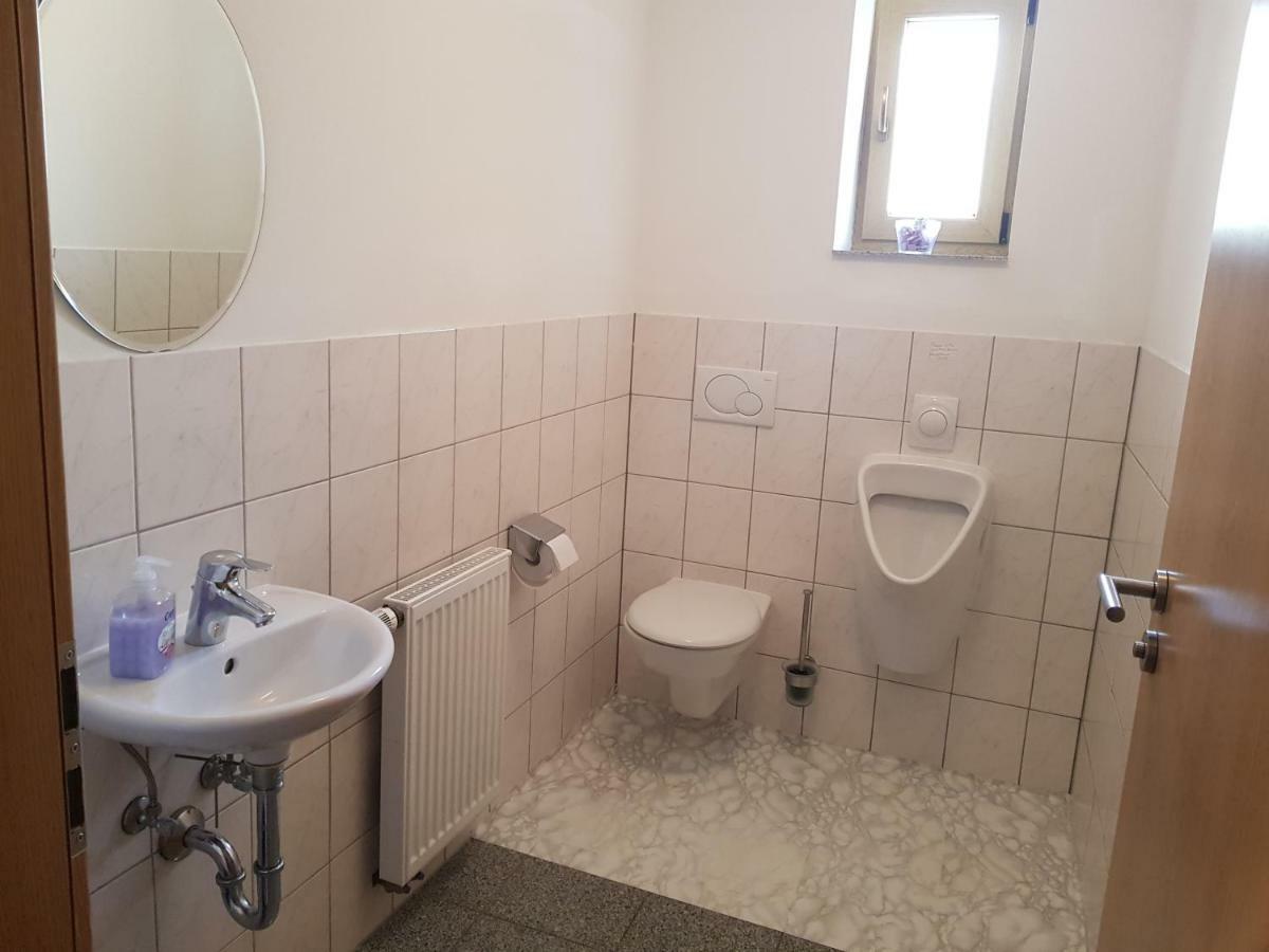 Pension Lindengarten Нюрнберг Екстериор снимка